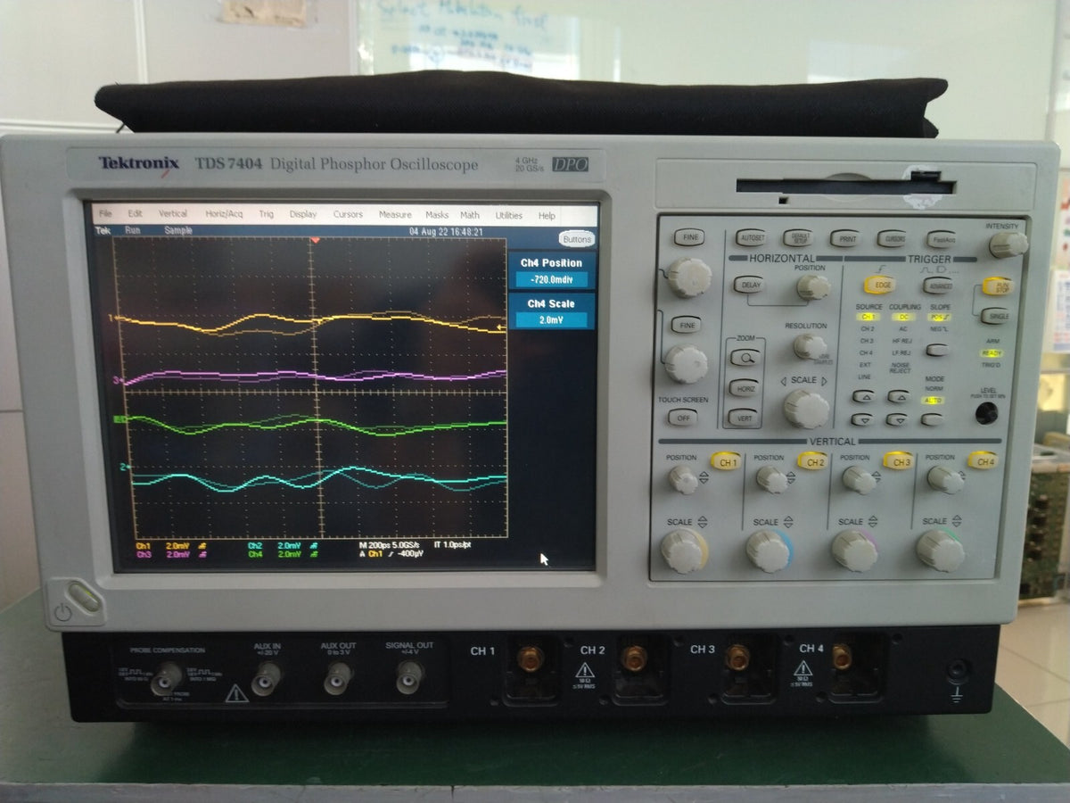 Tektronix TDS7404 Digital Phosphor Oscilloscope 4 Chs , 4GHz , 20 GS/s DPO