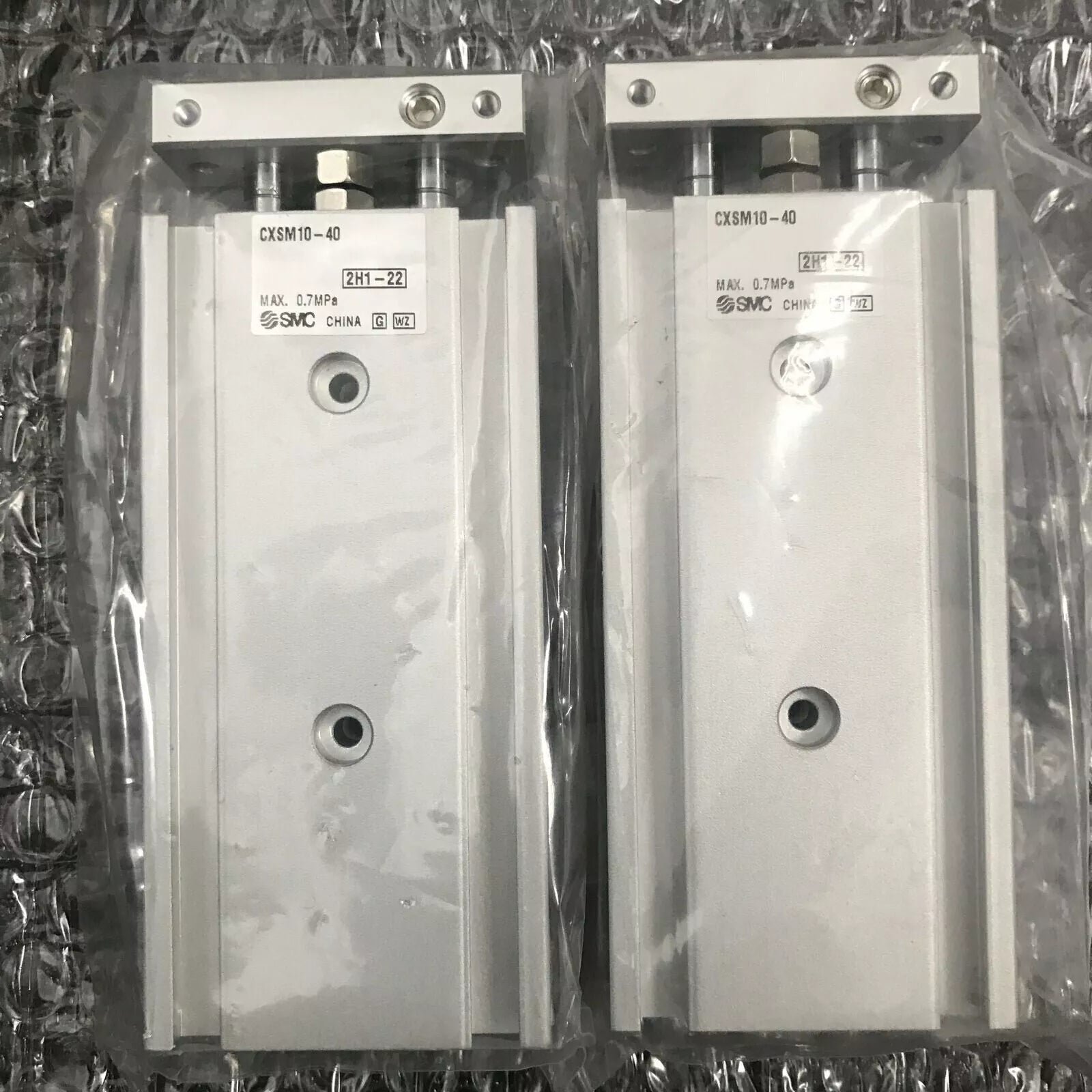 One New SMC CXSM10-40 CXSM1040 Cylinder Expedited Shipping