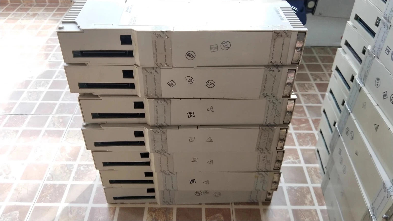 Schneider Electric 140DDI35300 Input Module