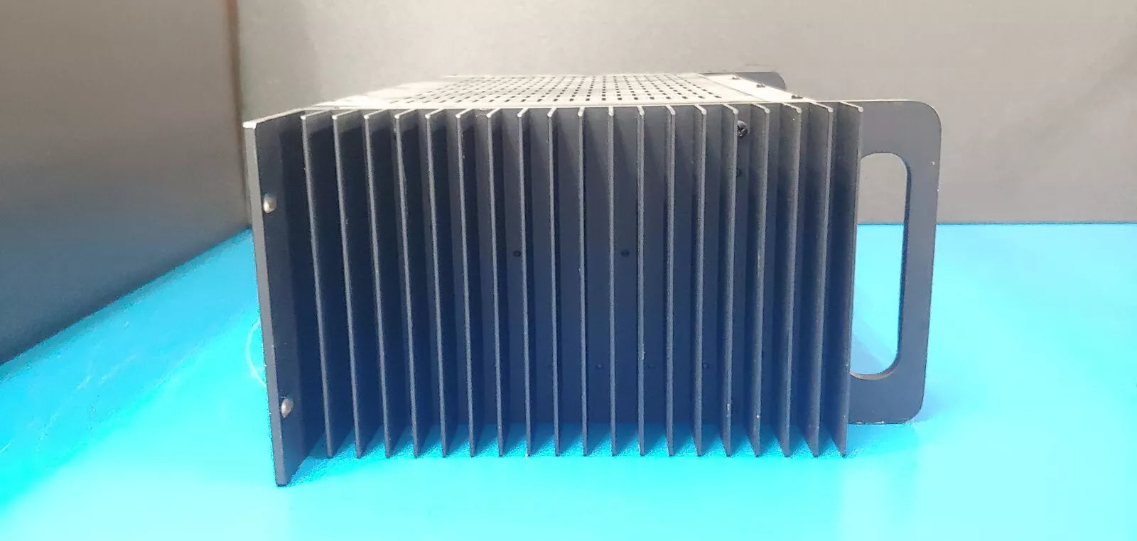 Alesis RA500 Power Amplifier: Professional Sound Amplification