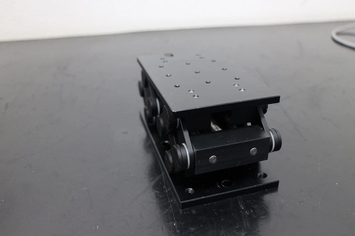 SIGMA LJA-80133 Z-Axial stage