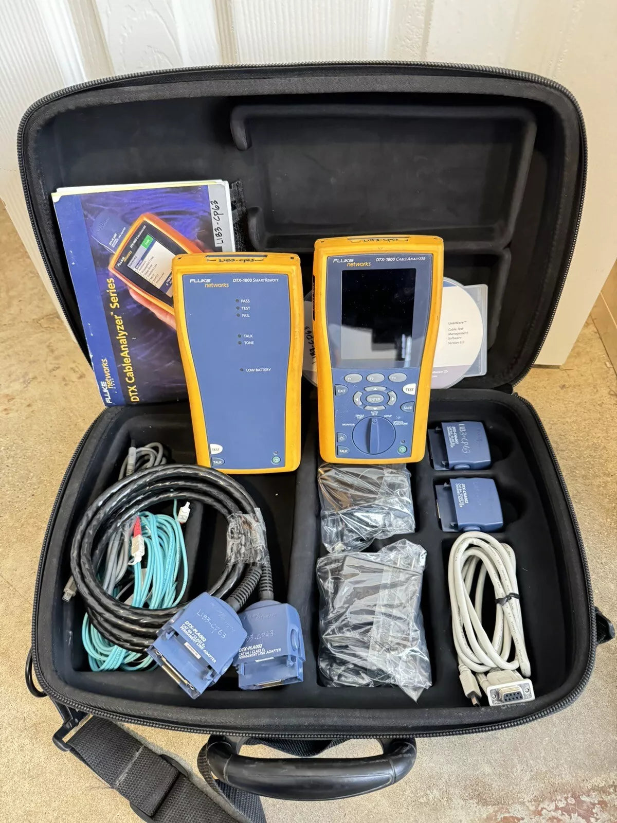 Fluke Networks DTX-1800 Cat6 Cat6a Test Set with DTX-PLA002 & DTX-CHA002