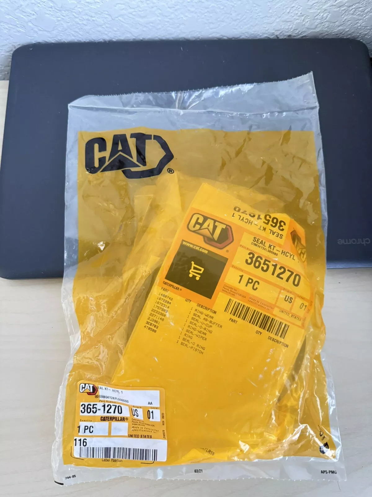 CAT 365-1270 Hydraulic Cylinder Seal Kit - Standard Size (Genuine OEM)