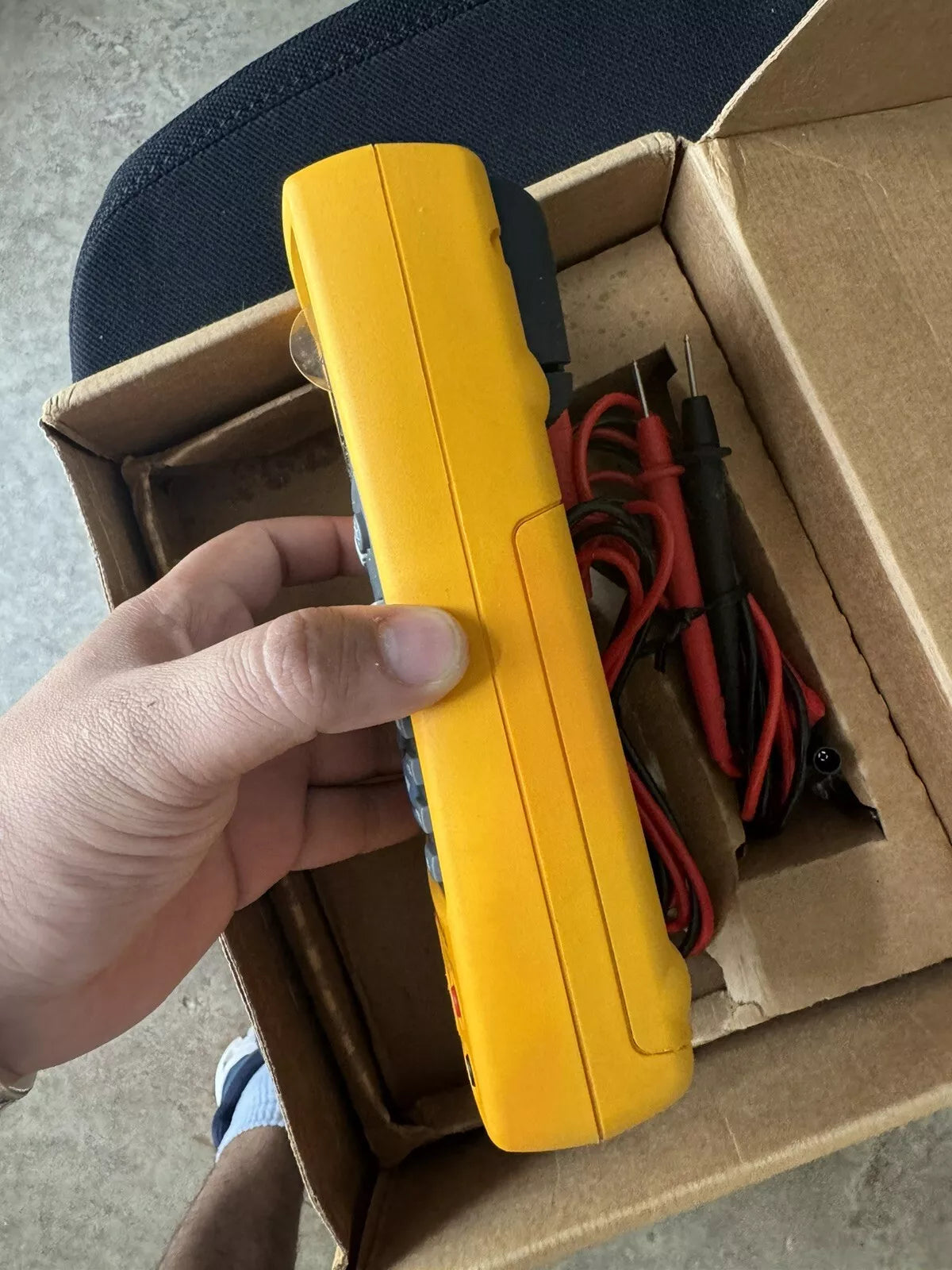 FLUKE 725 Multifunction Process Calibrator with Factory Box - Excellent Condition