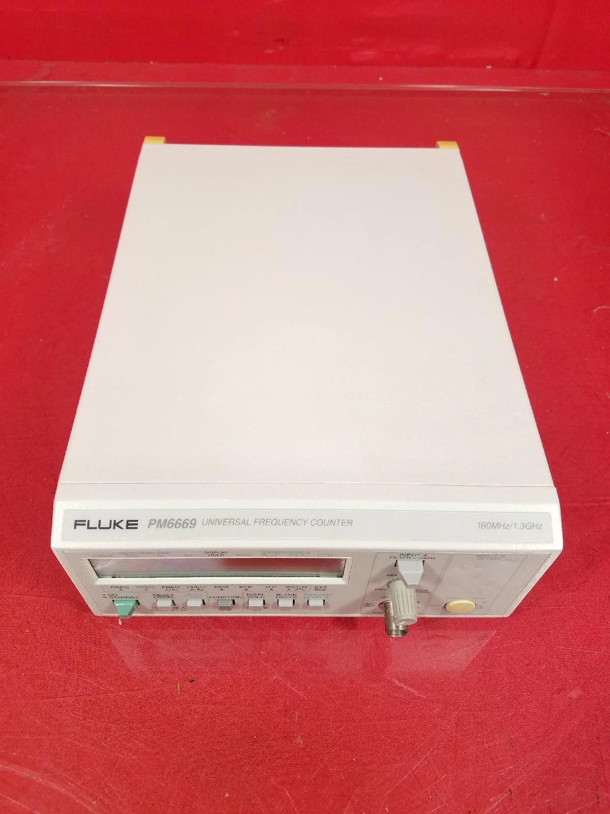 Fluke PM6669 Universal Frequency Counter (POWERED ON) SM754874