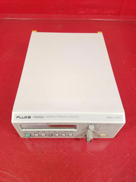 Fluke PM6669 Universal Frequency Counter (POWERED ON) SM754874