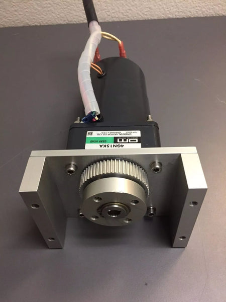 Oriental Motor 4RK25GN-CWM AC Magnetic Brake Motor with Oriental 4GN15KA Gearhead