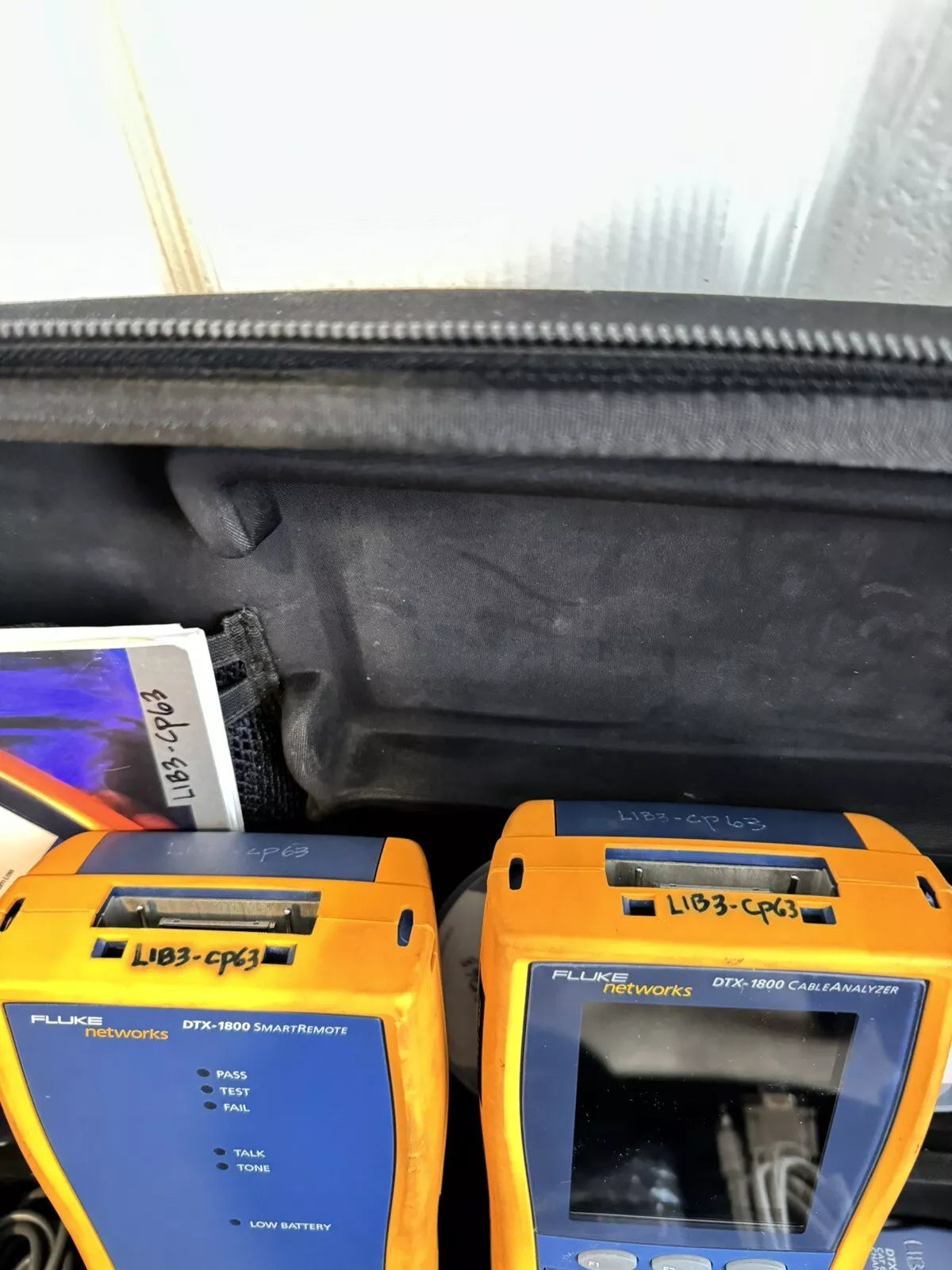 Fluke Networks DTX-1800 Cat6 Cat6a Test Set with DTX-PLA002 & DTX-CHA002