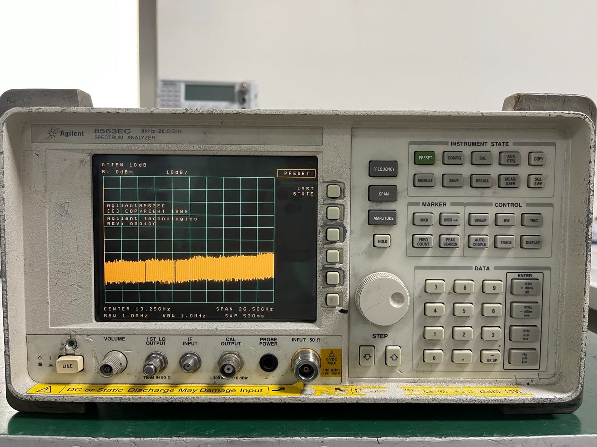 Agilent 8563EC 9KHz - 26.5GHz Spectrum Analyzer w/ 007 _02648