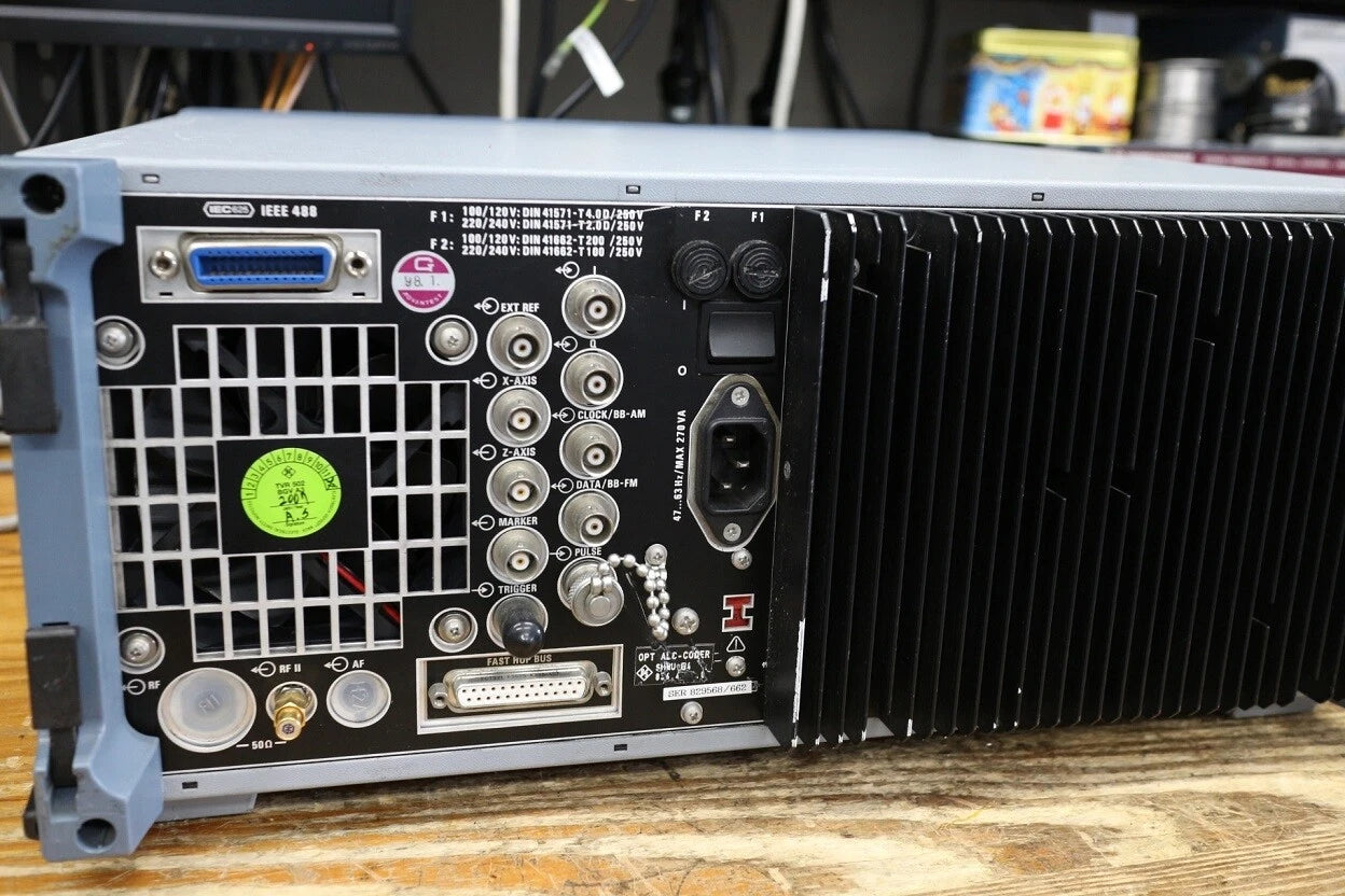 Rohde&Schwartz SMHU /B4 100KHz-4320MHz Signal Generator