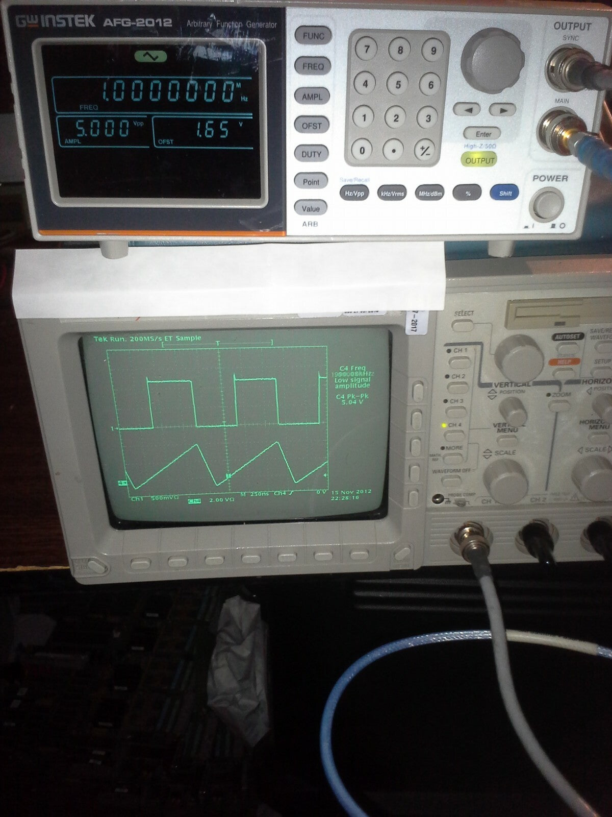 12 MHz Arbitrary Function Generator