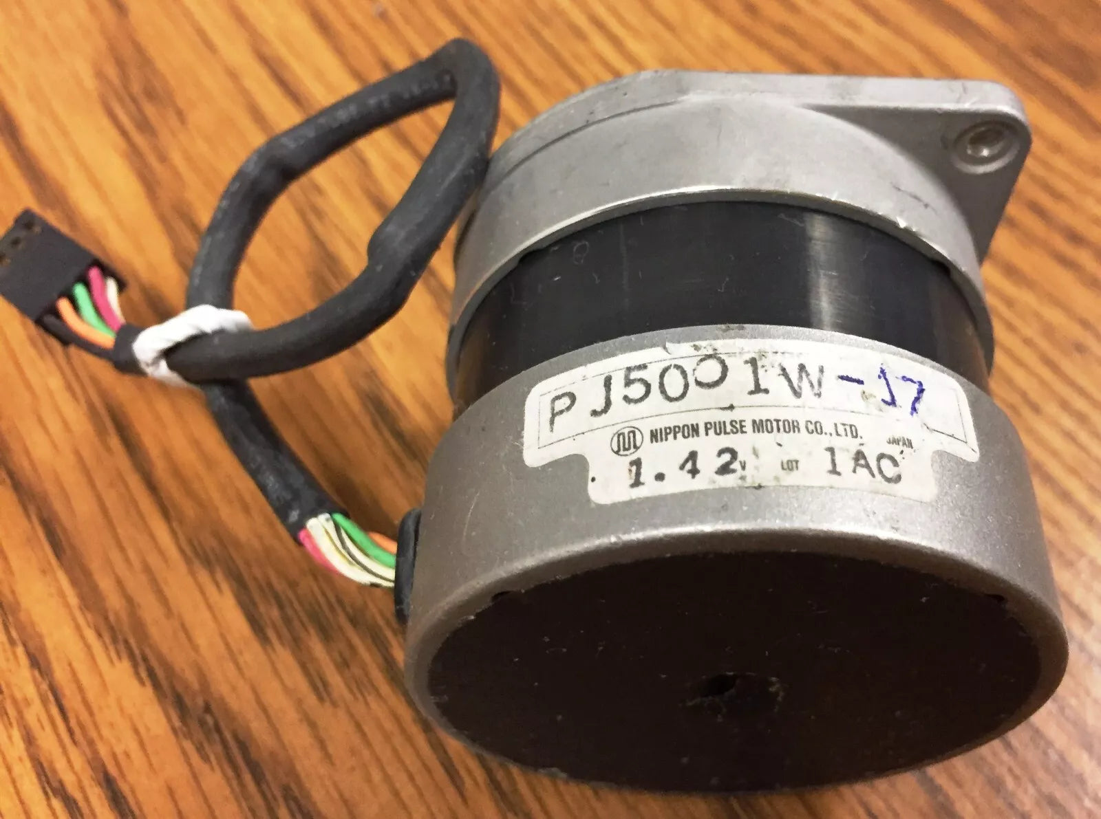 Nippon Pulse Motor PJ5001W-17 Stepper Motor