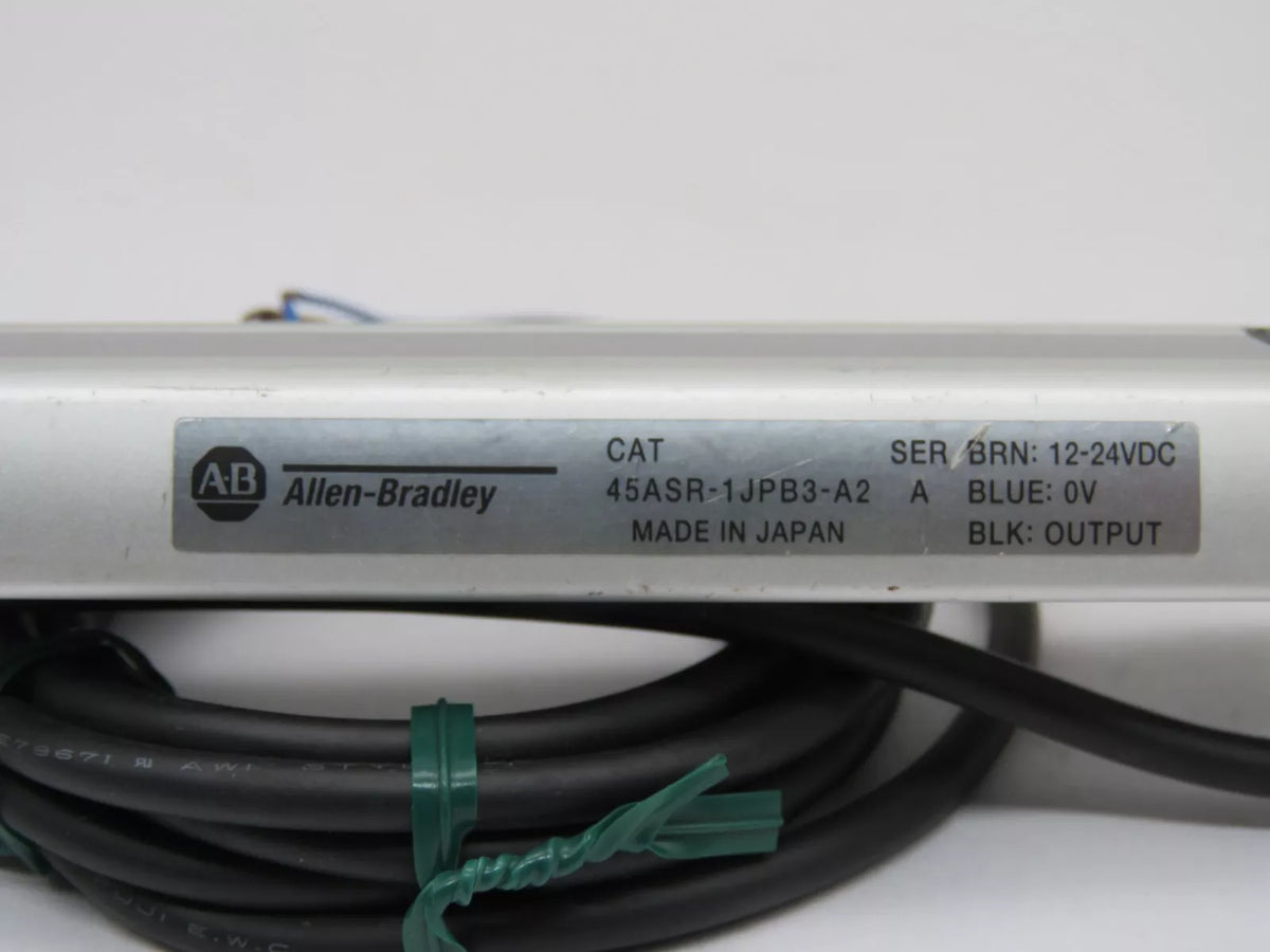 Allen Bradley 45ASR-1JPB3-A2 Photoswitch Light Array BRN: 12-24 VDC Blue: 0V