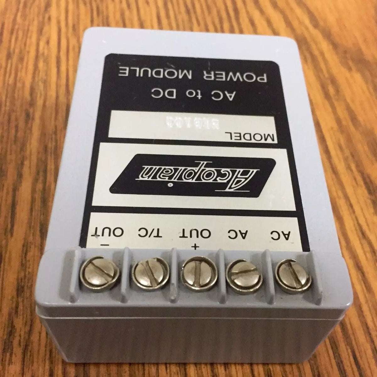 Acopian Model 5EB100 AC to DC Power Supply