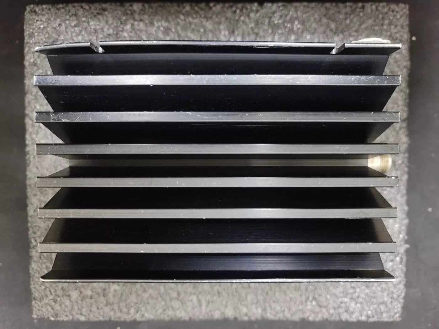 MICROWAVE 6100N High Power Dry Load with Connector Type N(F) (B1163)