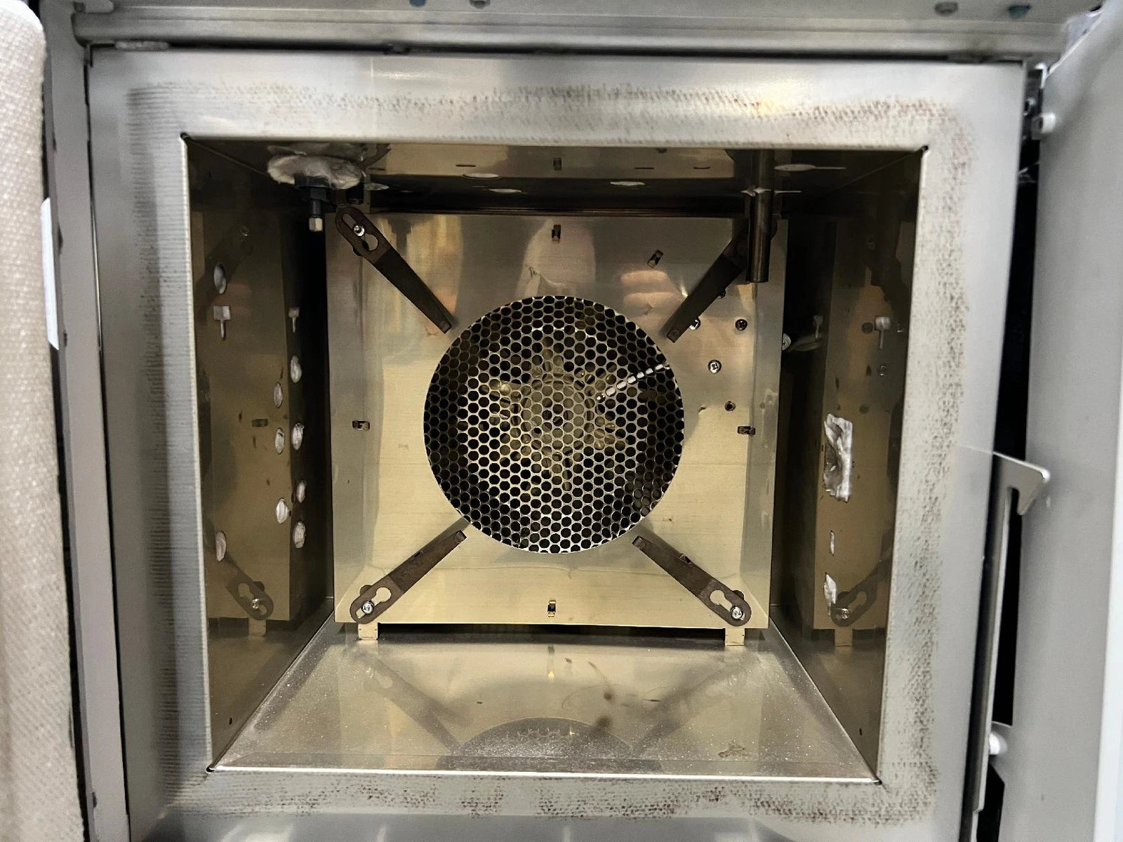Agilent 6890N US10430013 Gas Chromatograph