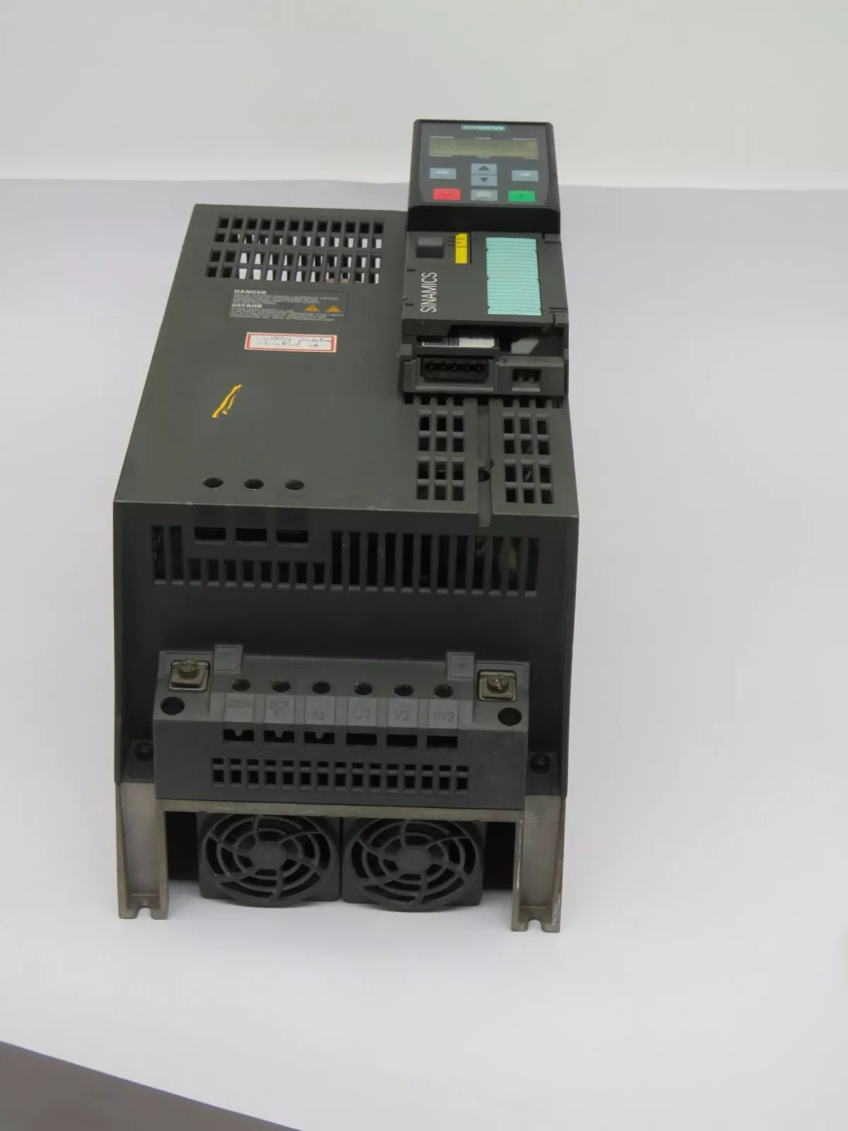 Siemens 6SL3224-0BE25-5UA0 Power Module 240 380-480 VAC 21.9 AMP 50/60 HZ