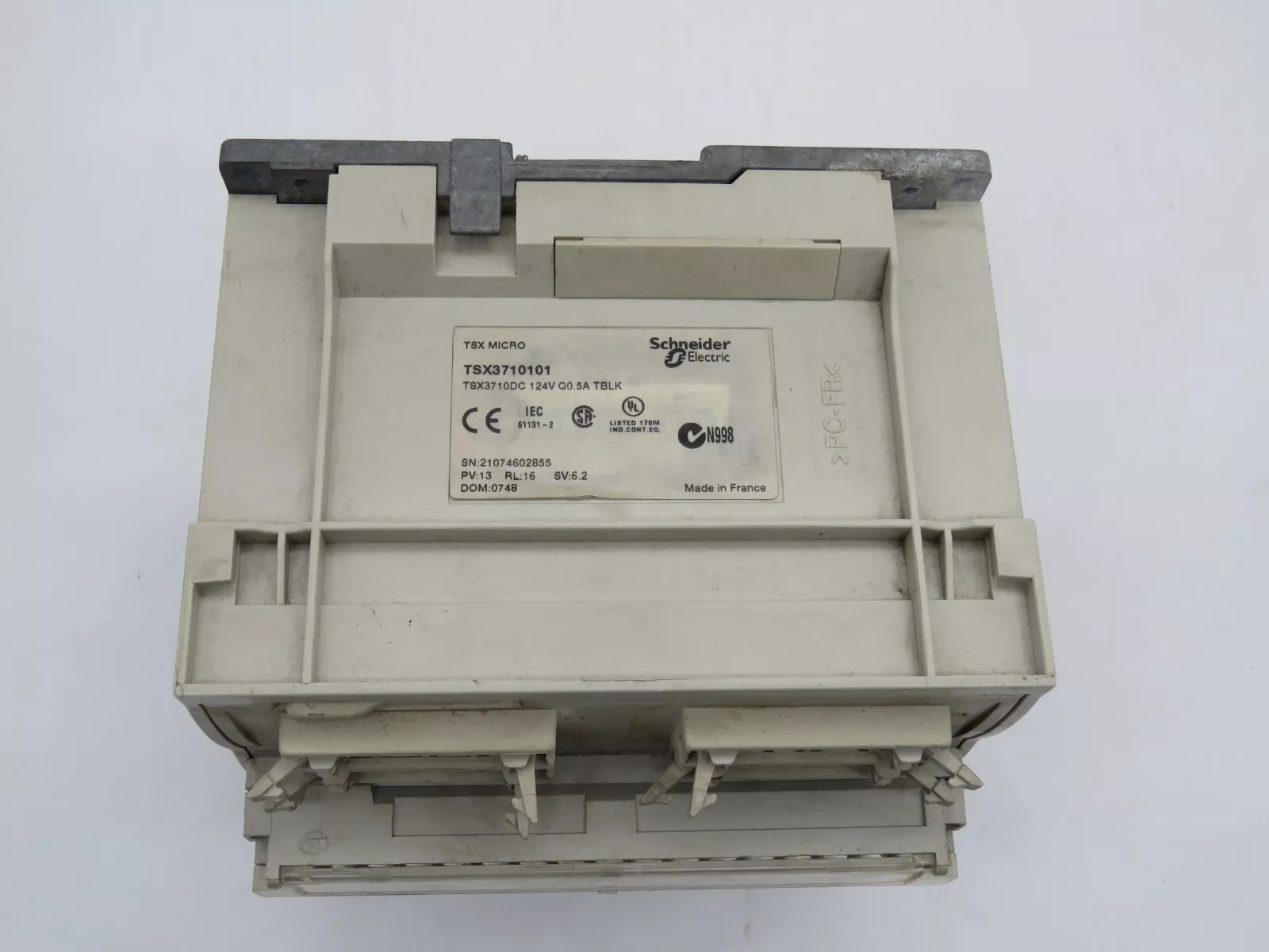 SCHNEIDER ELECTRIC TELEMECANIQUE TSX3710101 PLC Rack 124VAC Modicon TSX MICRO