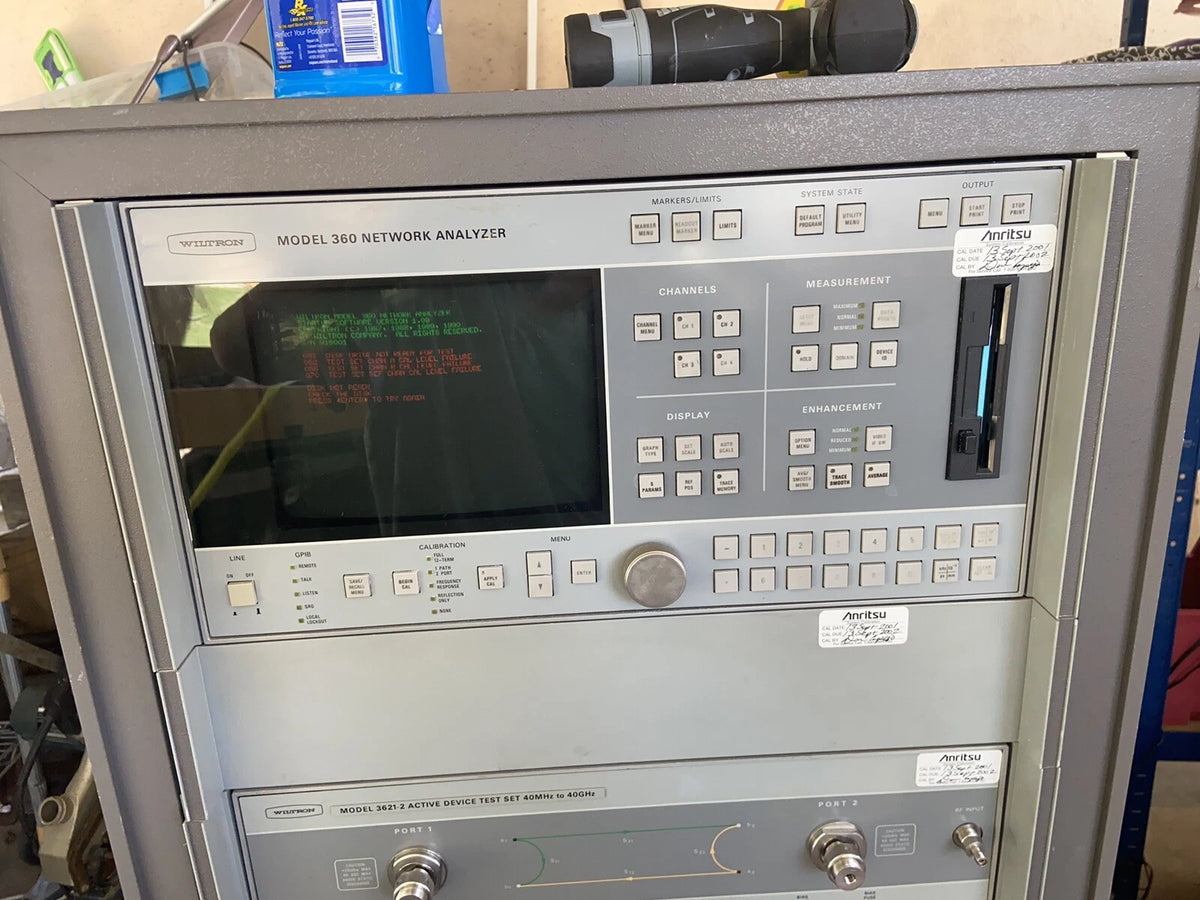 Wiltron  Anritsu 360 10 Mhz-40 Ghz Vna  System: Source,active Test Set, Vna Head