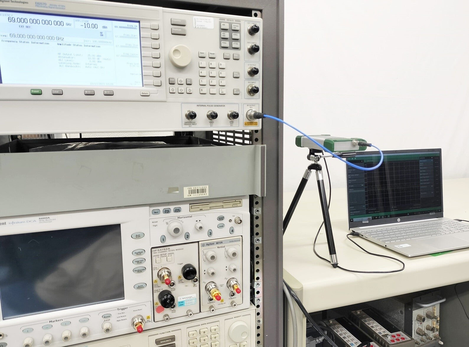 Anritsu MS2760A-0070 Spectrum Analyzer