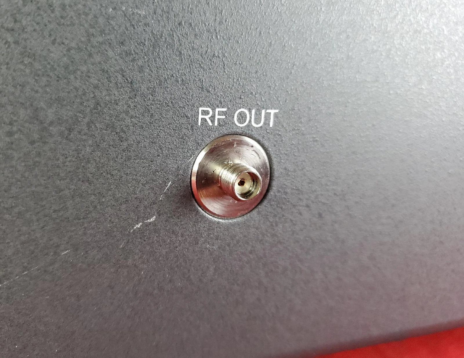 Gigatronics GT-1000B Micowave Power Amplifier 100MHz to 20GHz (10W)