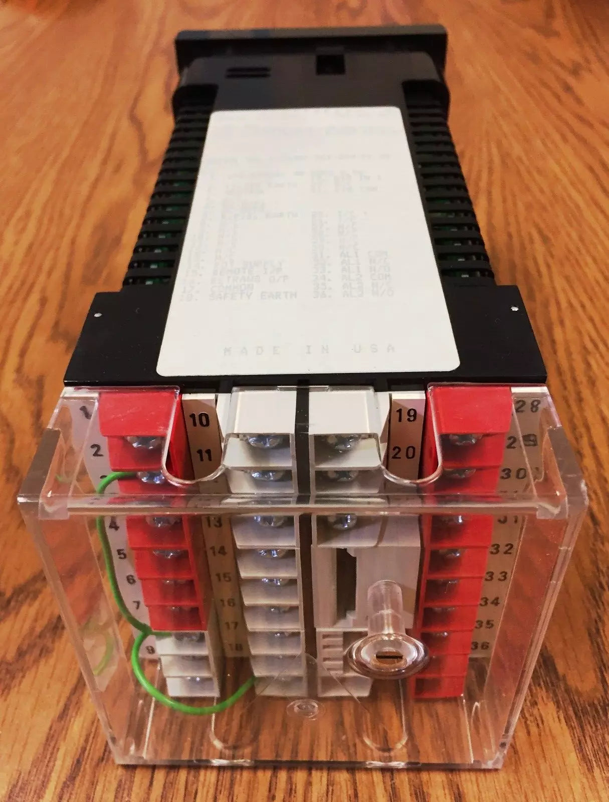 EUROTHERM 818S Temperature Programmable Controller