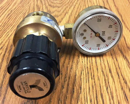Veriflo IR4B-100 Regulator with USO Gauge, Max Inlet 3000 PSI