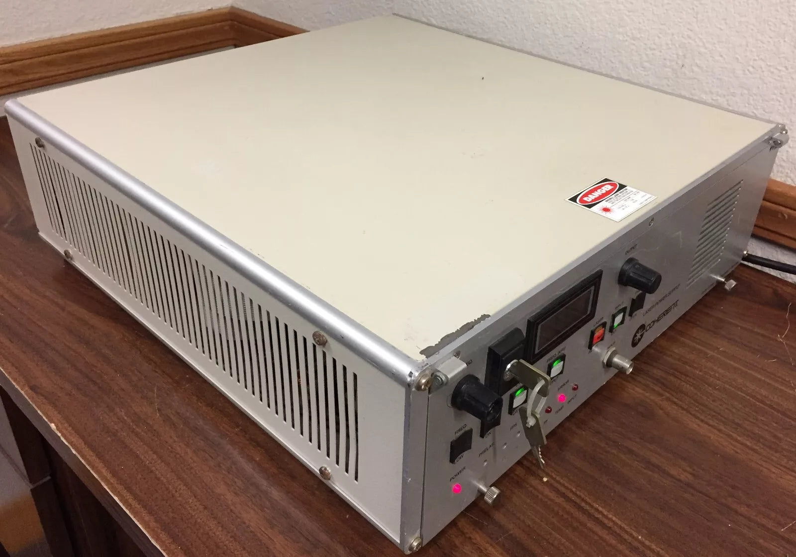 Coherent DPY501QM Laser Power Supply for Industrial Use