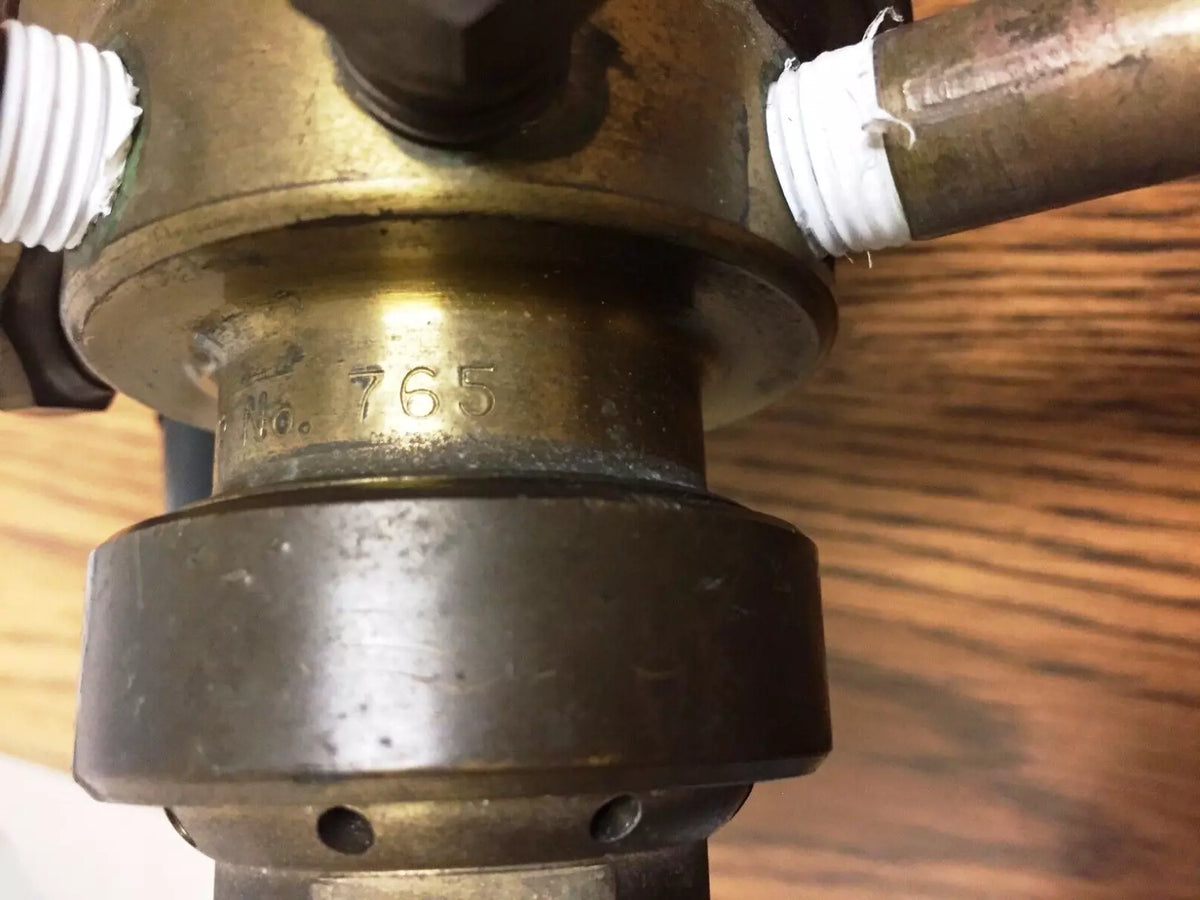 National Welding Equipment P/N 765 Hydrogen Gas Regulator with 1 Gauge