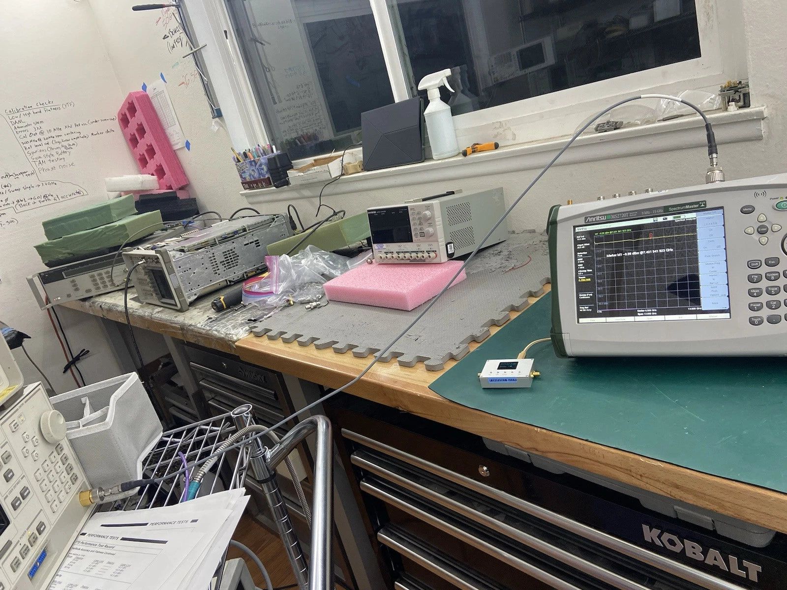 Anritsu Handheld Spectrum Analyzer Master MS2720T Portable with Excellent Calibration and Options