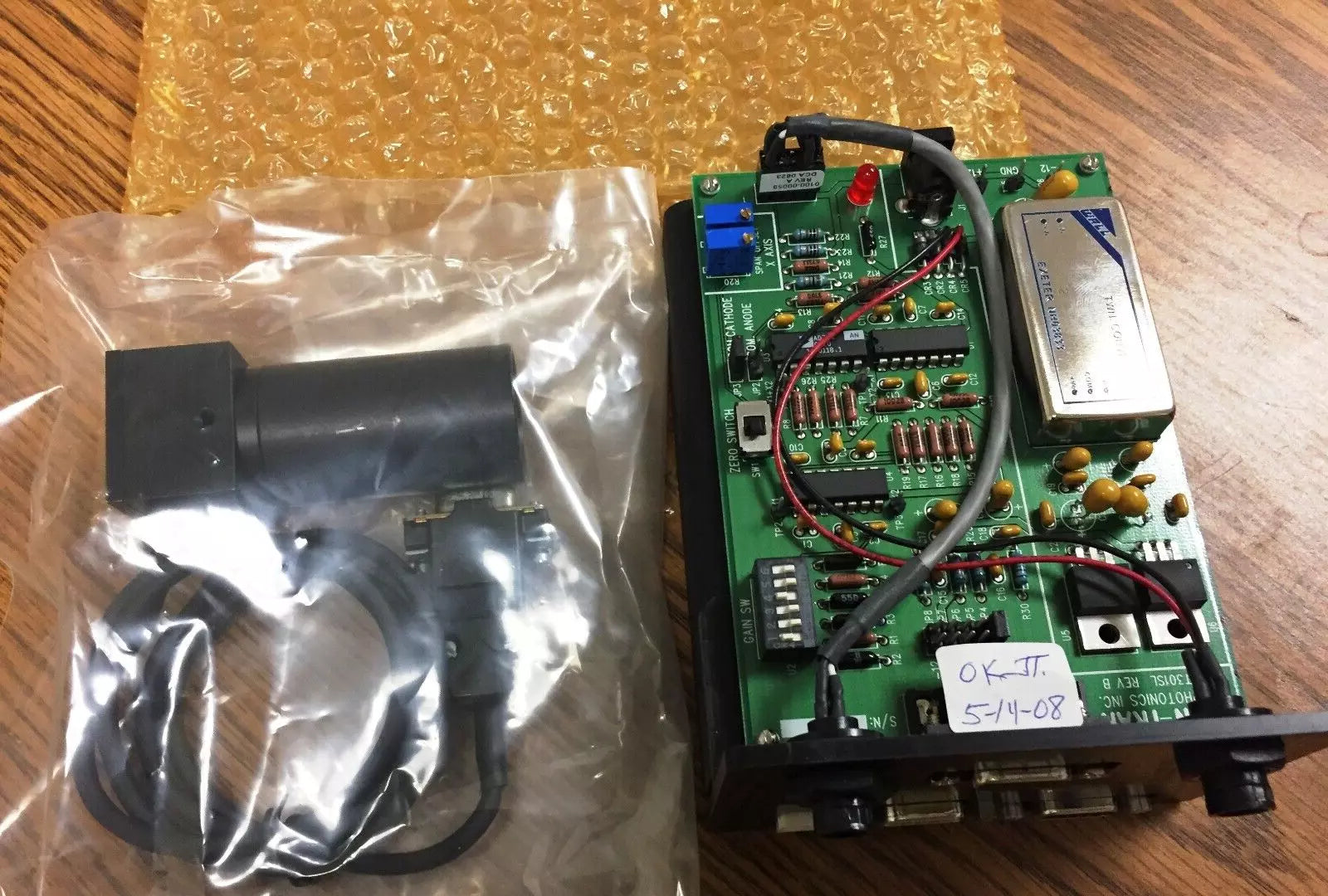 On-Trak OT-301SL Position Sensing Amplifier with Camera & SCA814 Servo Controlled