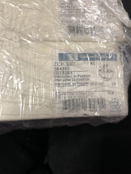 ZCK-E67 064580 Industrial Push Button Switch