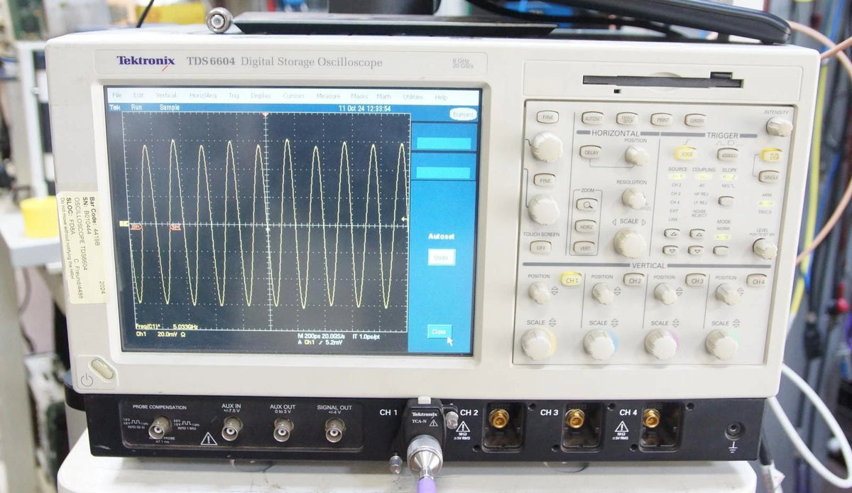 Tektronix TDS6604 Digital Storage Oscilloscope 6GHz 20GS/s