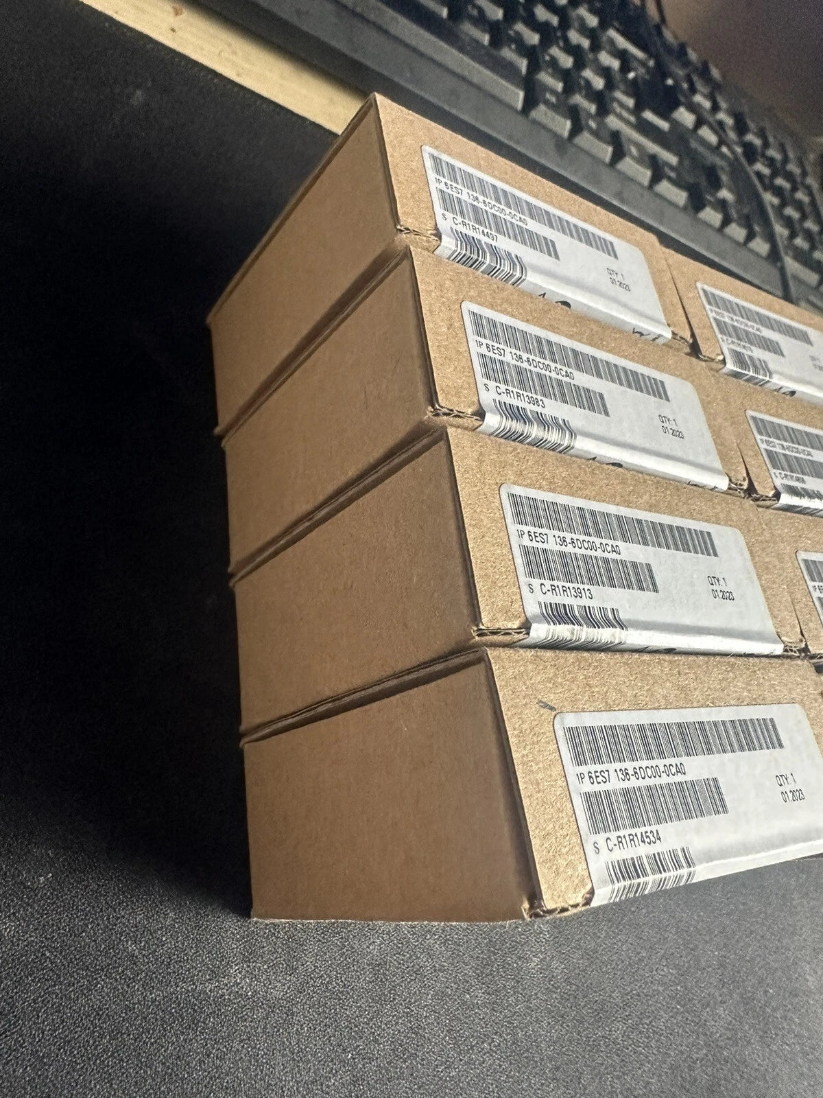 Siemens 6ES7 136-6DC00-0CA0 Factory Sealed 6ES7136-6DC00-0CA0 New In Box