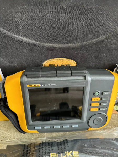 Fluke 810 Vibration Tester with Tachometer, Triaxial Accelerometer & Case