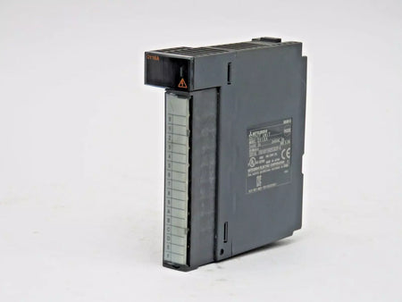 Mitsubishi QY18A Digital Output Module Q Series 240 VAC Used & Tested