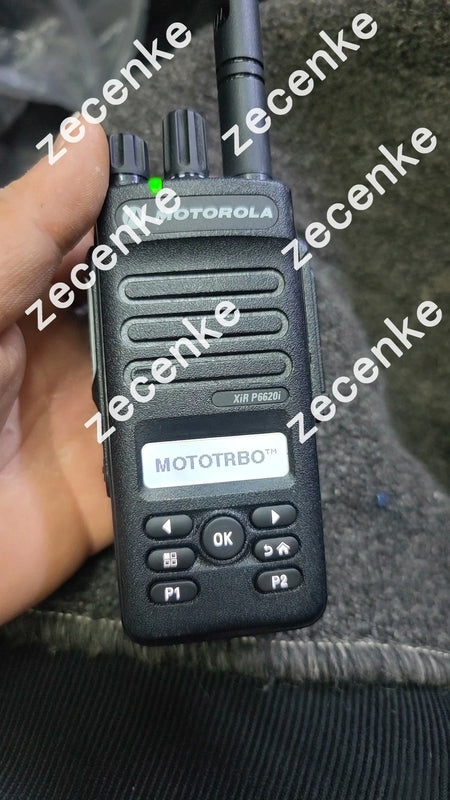 Motorola XIR P6620i Walkie-Talkie with Long Battery Life