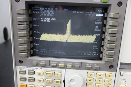 HP 71450A /009 H02 Optical Spectrum Analyzer 600-1700nm