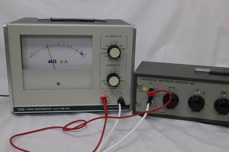 TOA SM-15E Super MegOhmmeter
