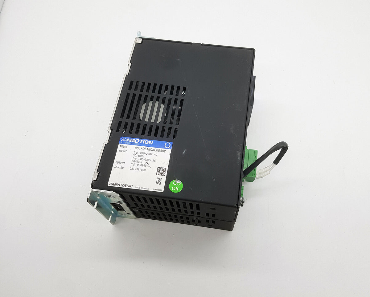 SANYO SANMOTION QS1A05AN0KE08A Servo Driver