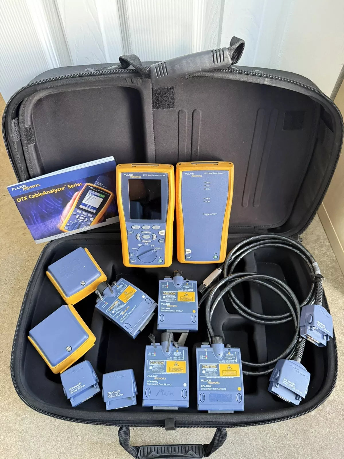 Fluke Networks DTX-1800 Cable Analyzer with DTX-SFM2 DTX-MFM2 DTX-PLA002 (Tested)