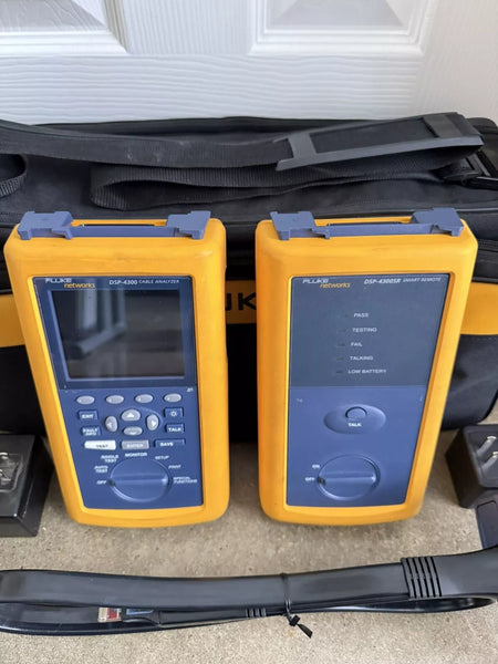 Fluke Networks DSP4300 Cable Analyzer Kit with Accessories (Tested)