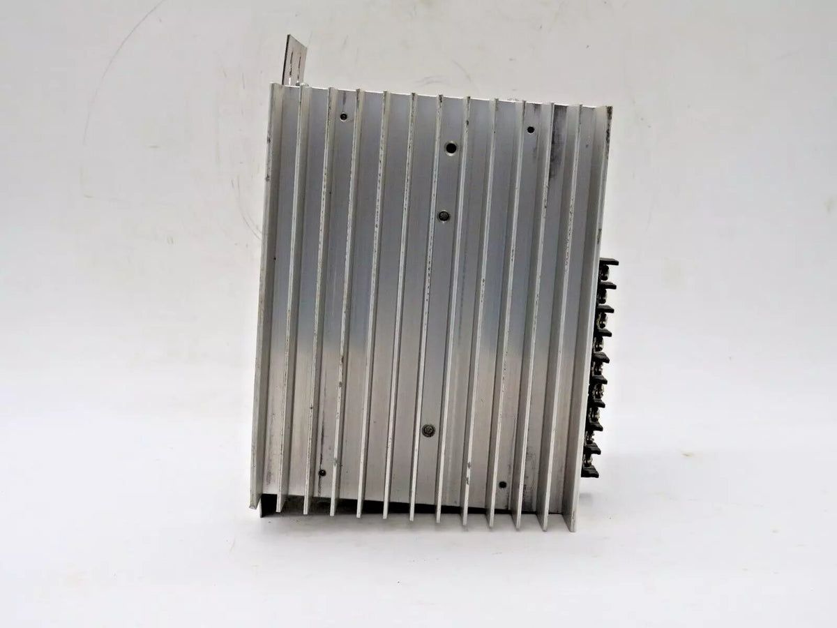 Allen-Bradley 2098-DSD-010X-DN 9101-1922 Servo Drive Ultra 3000 Digital Ser B