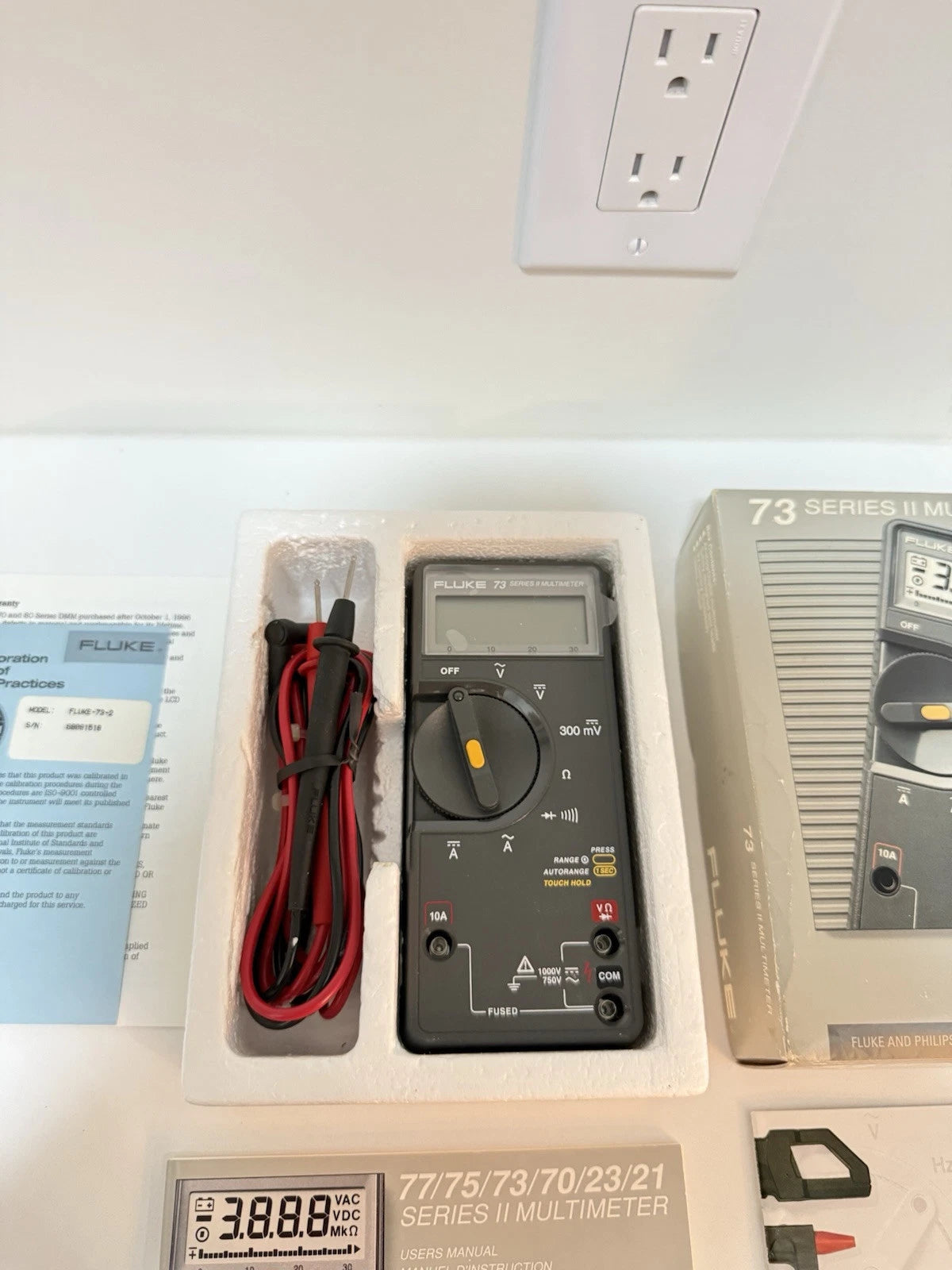 FLUKE 73 Series II Multimeter in New Factory Box - Tested & Fast Shipping