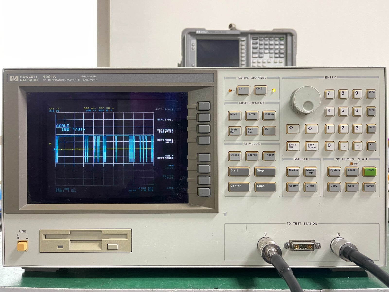 HP Agilent 4291A RF Impedance / Material Analyzer 1MHz to 1.8GHz , Opt. 002, 1C2 - XG eqpt