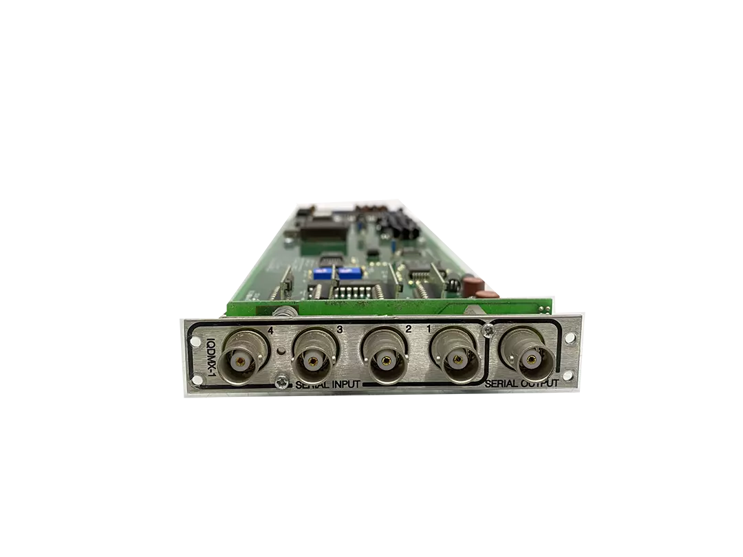 Professional Snell and Wilcox IQDMX4 4x4-Input Serial Digital Switch Router