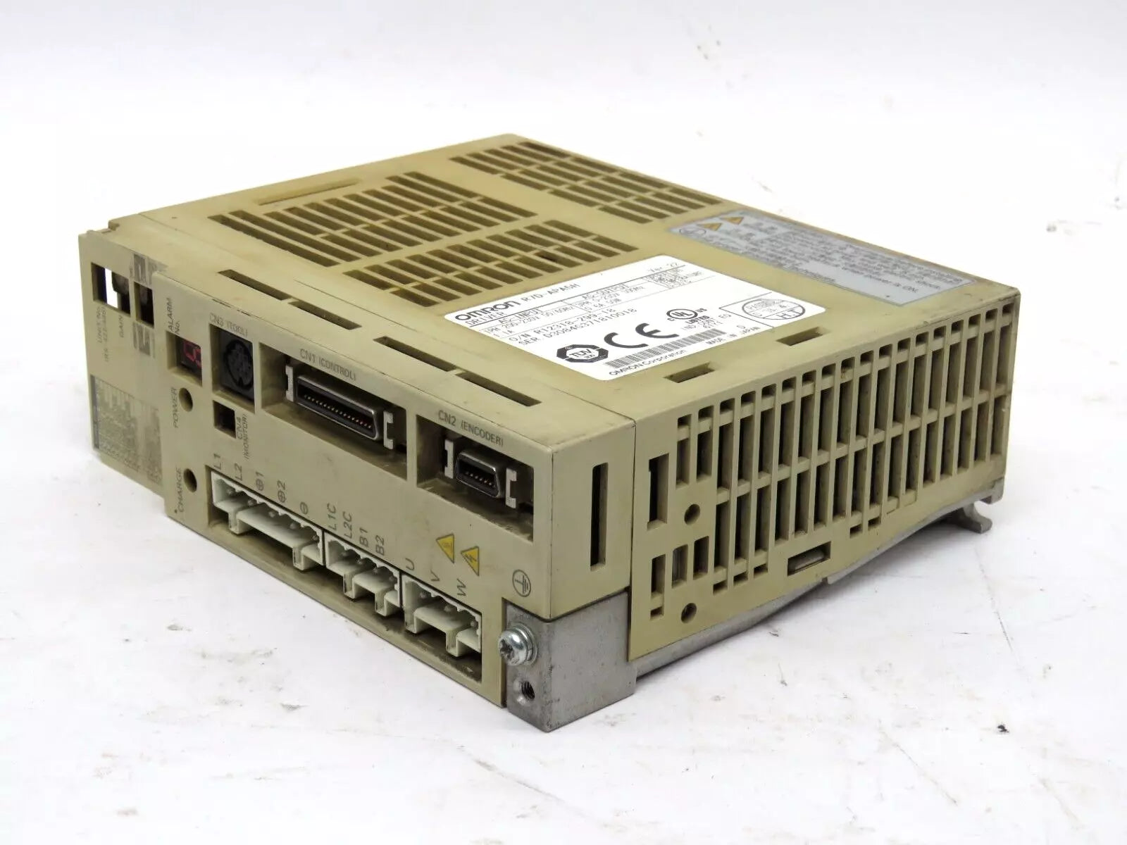 OMRON R7D-APA5H AC Servo Drive 200V 50W