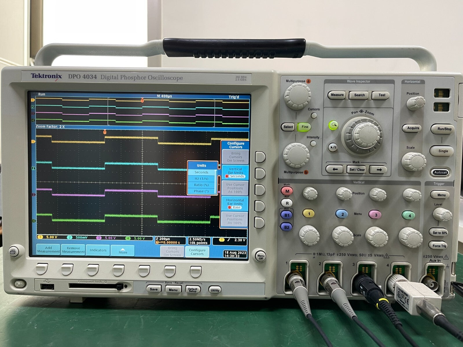 Tektronix DPO4034 Digital Phosphor Oscilloscope 350MHz 4 Channel , 2.5GS/s _2594 - XG eqpt