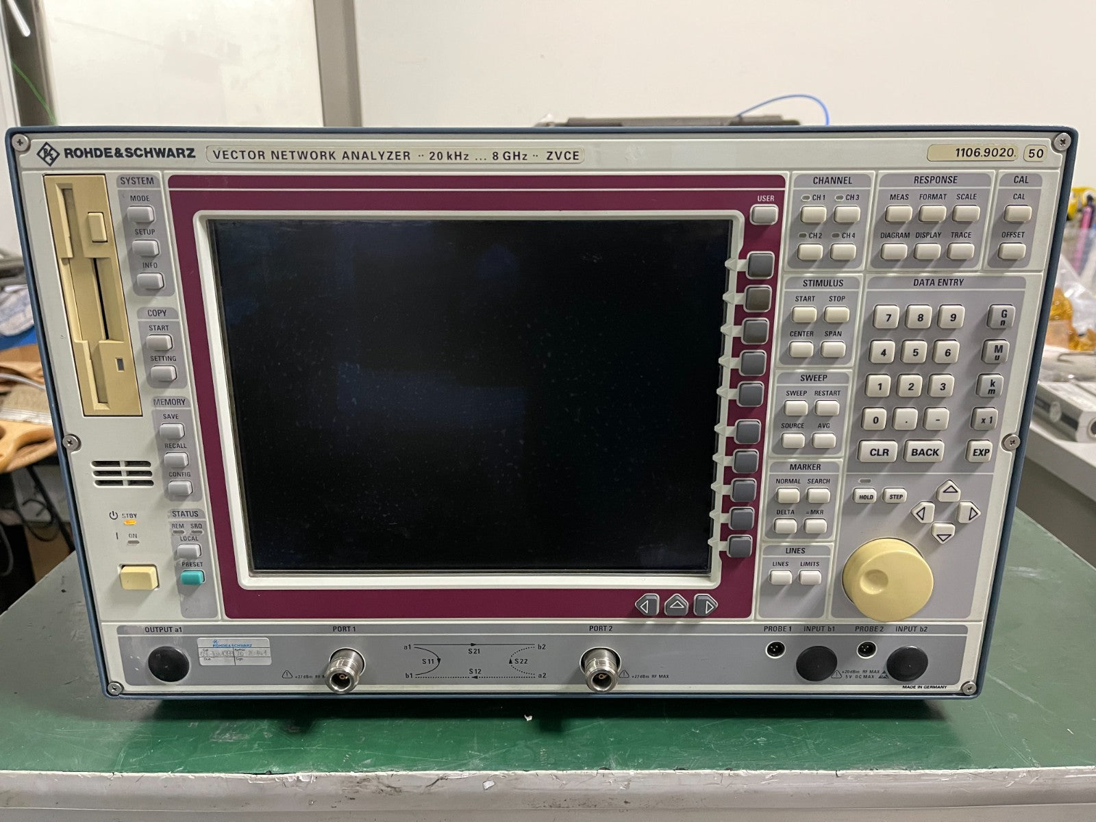 Rohde & Schwarz ZVCE Vector Network Analyzer 20kHz- 8GHz , 2 ports _9568 - XG eqpt