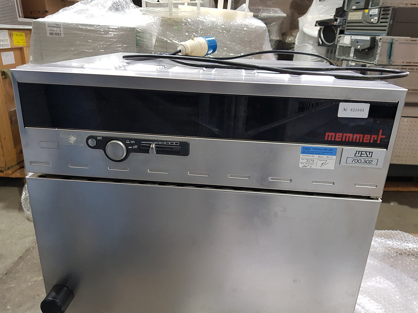 Memmert UFE 400 Laboratory Oven
